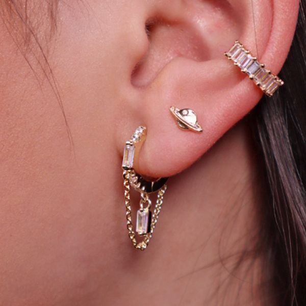 Sparkling Chain Huggie Earrings